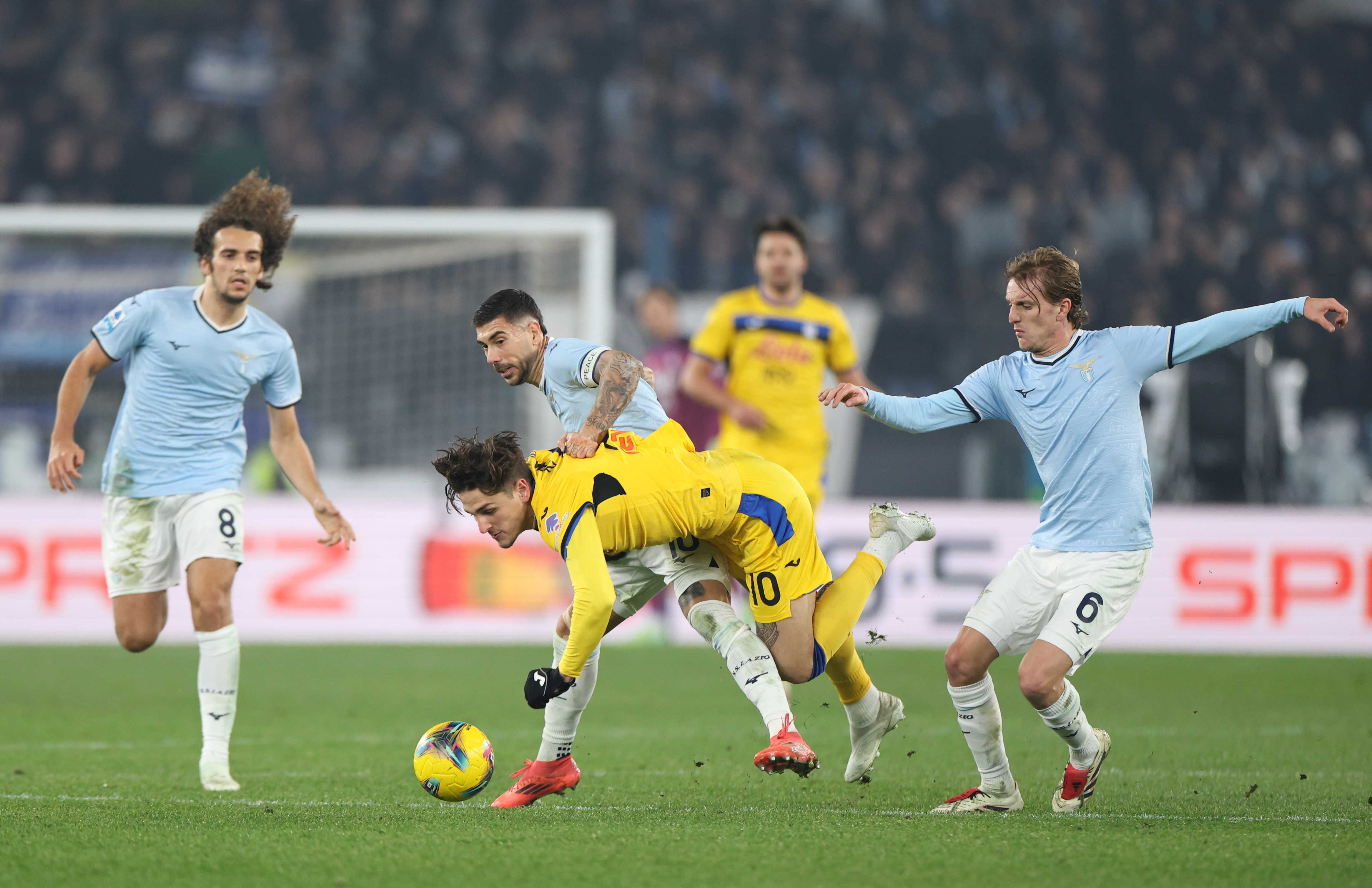 拉齐奥迎战维罗纳,豪取四连胜 拉齐奥迎战维罗纳,豪取四连胜