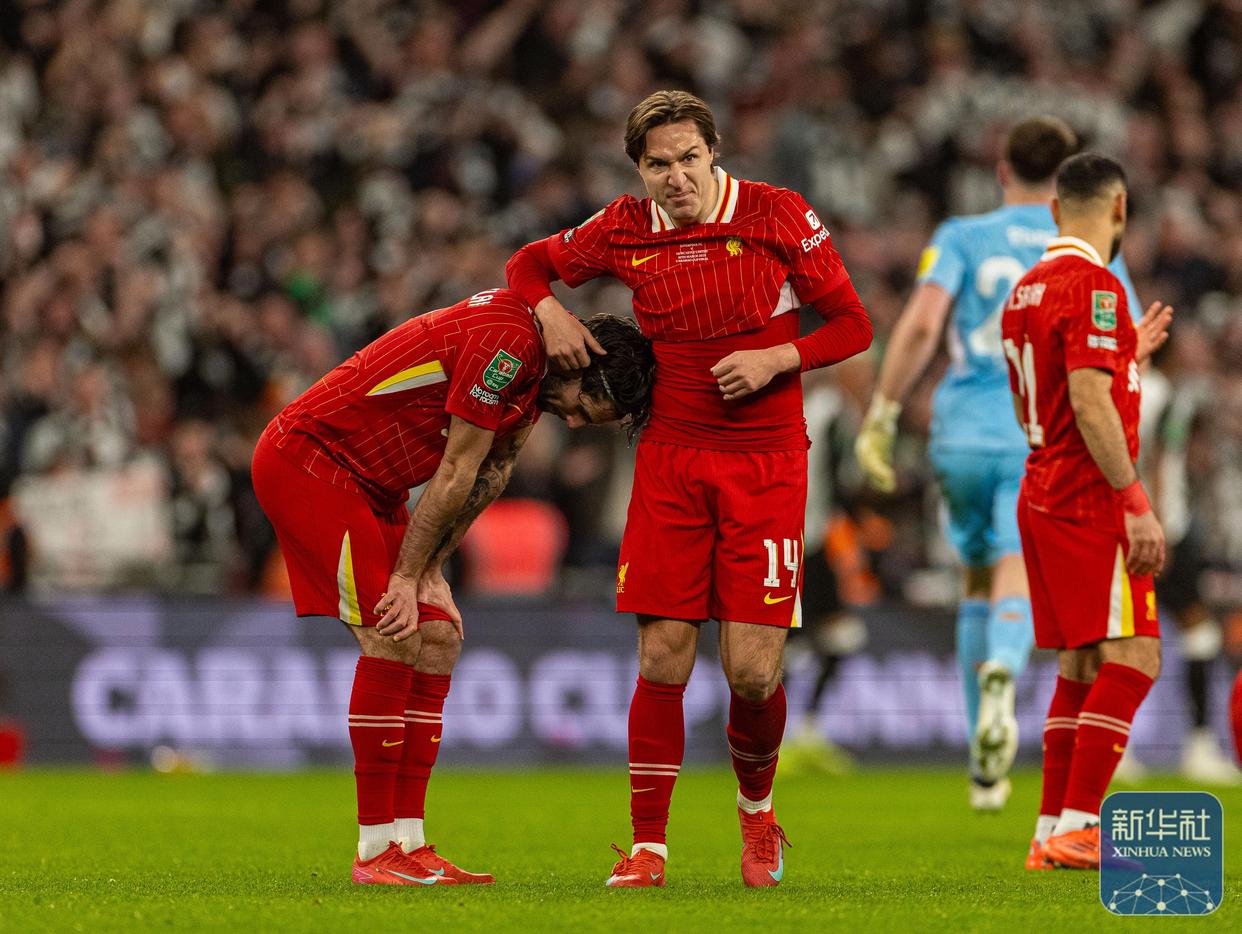 英格兰队连胜两场,实力出众 英格兰队连胜两场,实力出众