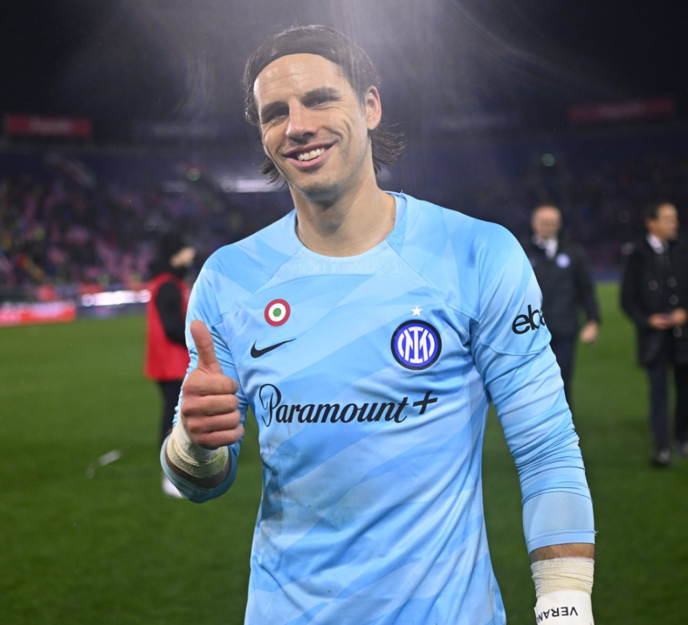 国际米兰横扫曼联，穆勒打破历史纪录