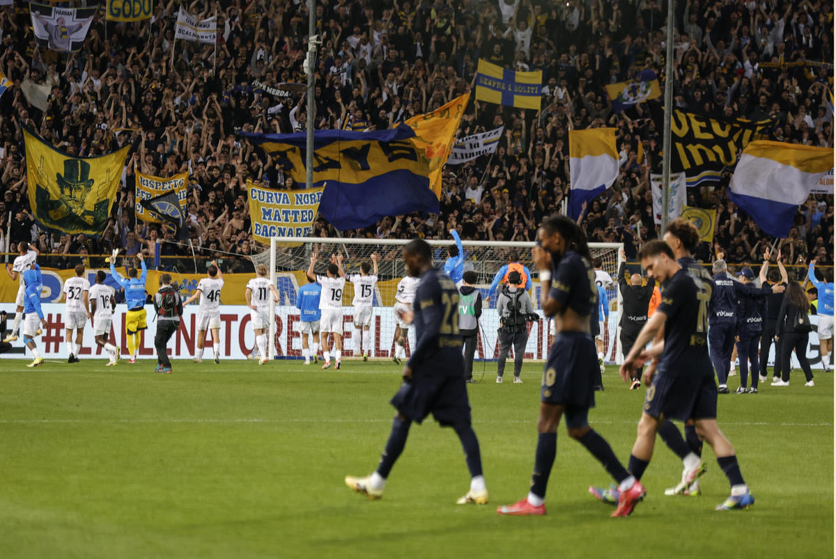 包含赫塔菲在主场击败马略卡：保持不败的词条