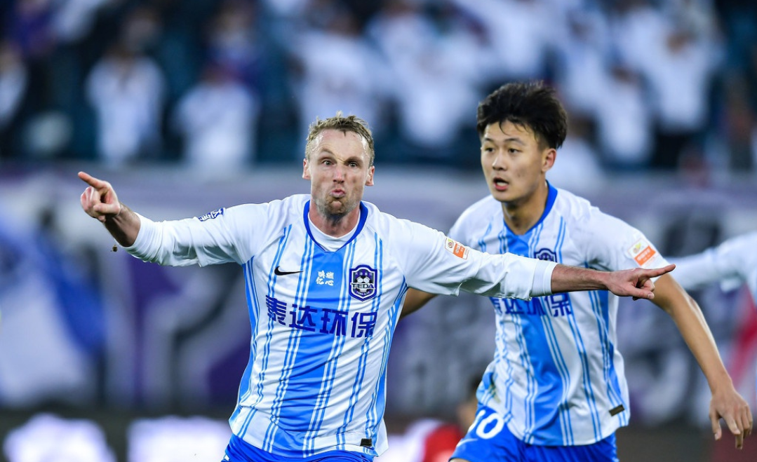 天津泰达英勇作战，希望足球运动继续向好的方向发展的简单介绍