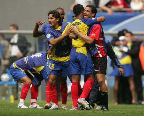 包含厄瓜多尔逆袭哥斯达黎加，拦住败局的词条