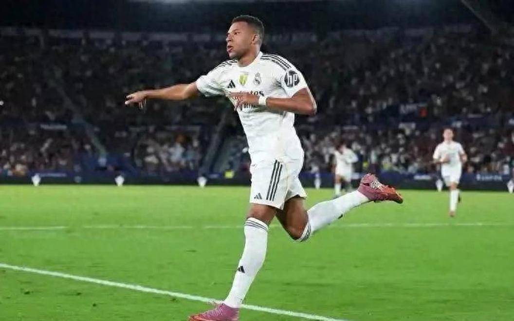 包含赫塔菲前锋表现冷静，锋线进球无数的词条