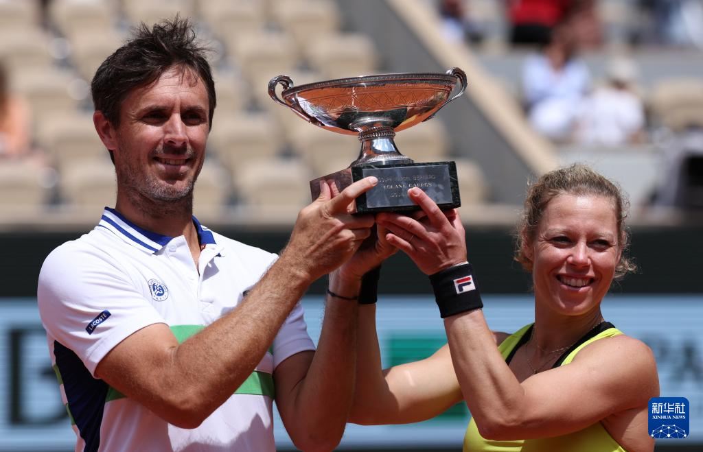 瑞士运动员在比赛中表现出色，并成功晋级