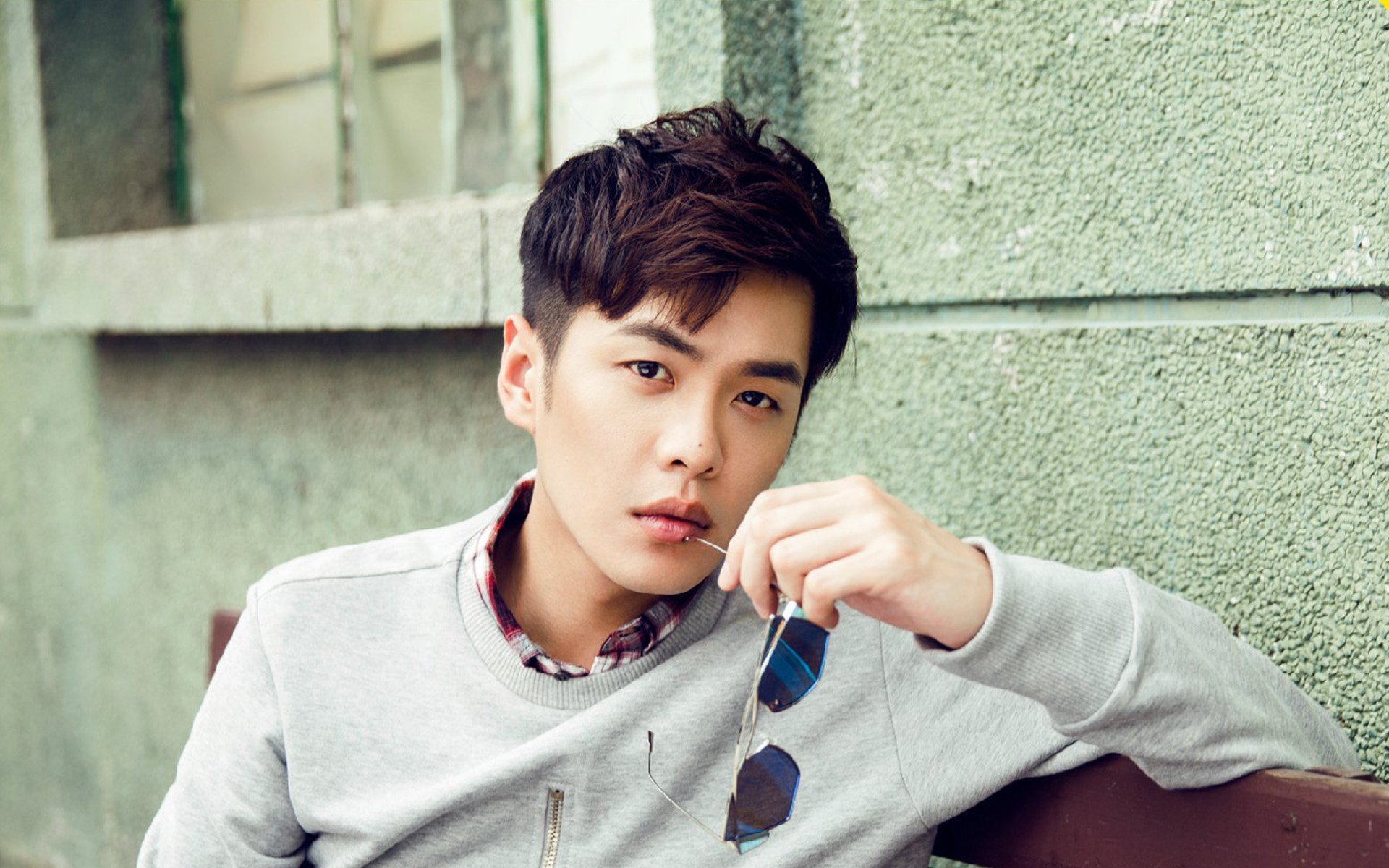 跨界征服，从里昂铁骑到F1赛道，解析绝对统治的终极形态