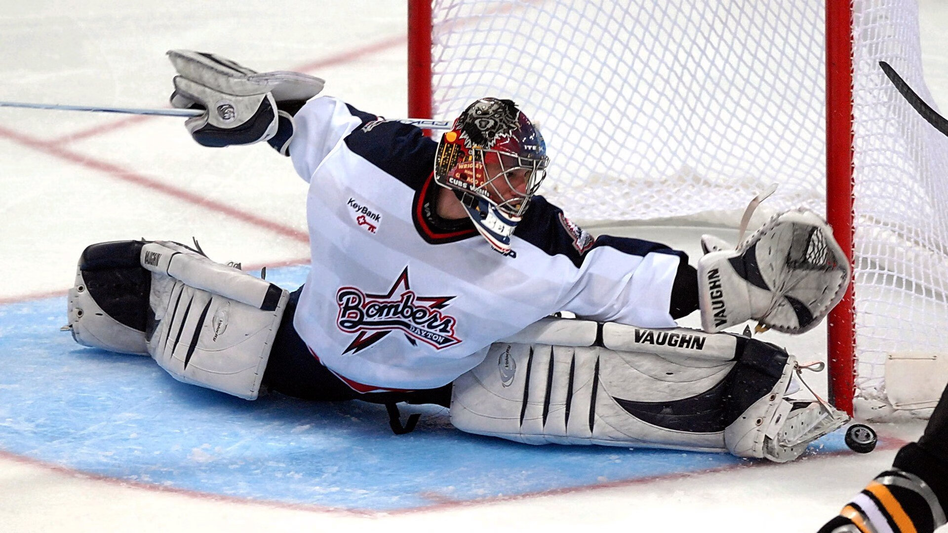 跨界传奇，当雄鹿踏平上海队，保罗在英超争冠接管比赛