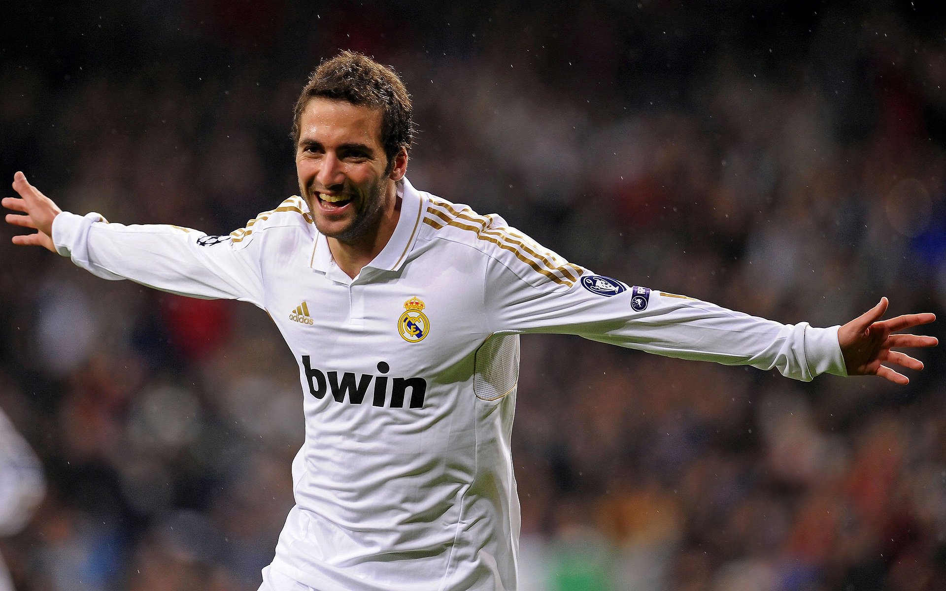 京多安一锤定音,阿森纳绝杀那不勒斯书写欧冠经典