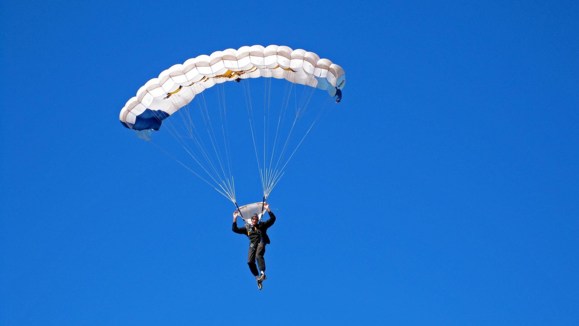 马龙如龙，国乒如虹—中国队轻取瑞典队展现王者底蕴