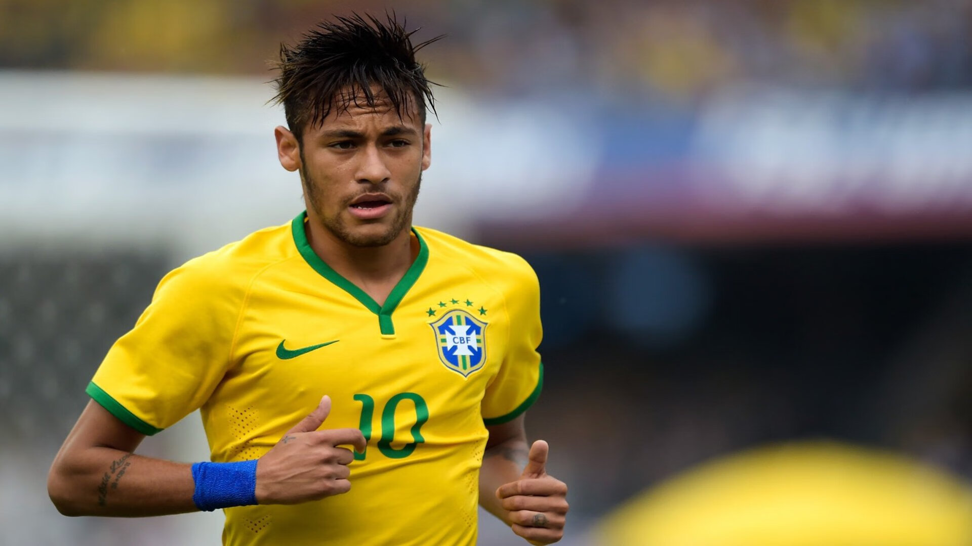 当足球与乒乓相遇，英格兰险胜夜，奥恰洛夫点燃的不只是赛场